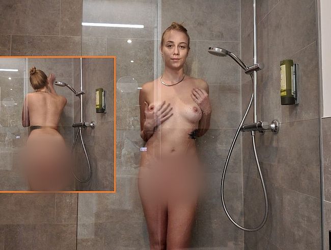 SirenaSweet's Porno Video: Doppeldusche im Hotel